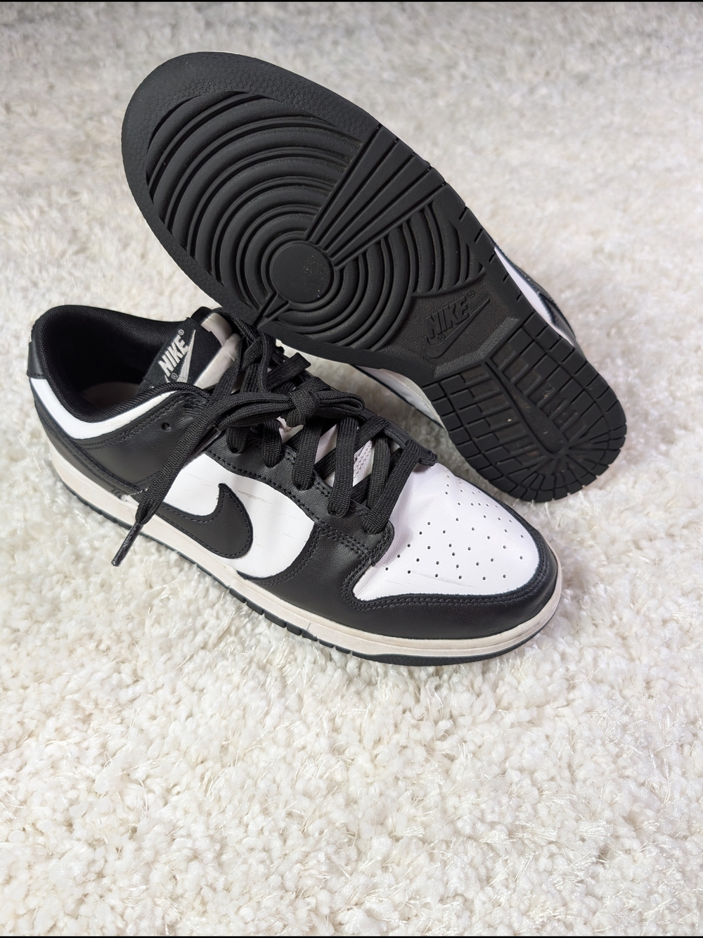 Nike Dunk Panda Men’s Low-Top Sneakers